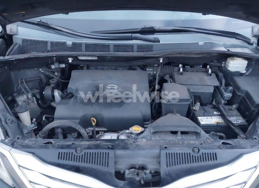 Photo 10 of 2015 Toyota Sienna LIMITED 7 PASSENGER (VIN 5TDYK3DC9FS542271)