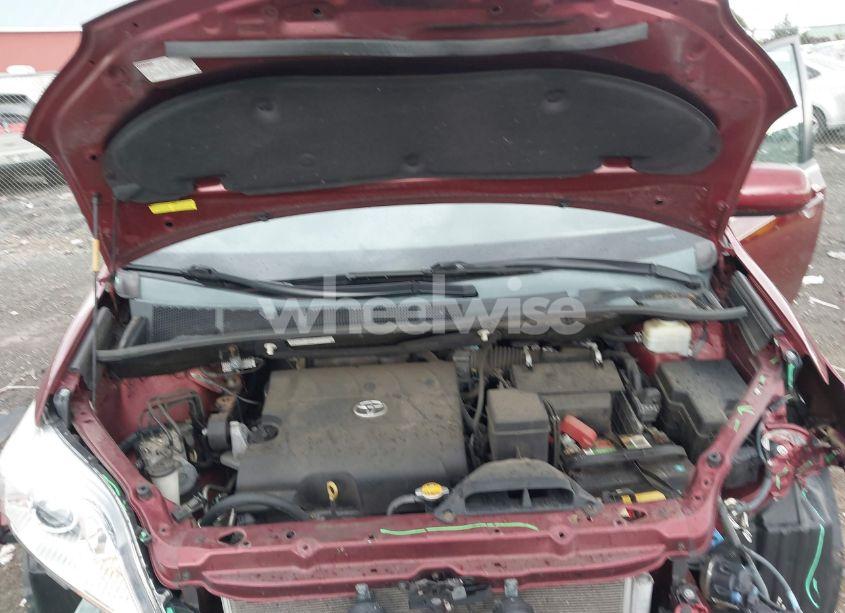 Photo 10 of 2015 Toyota Sienna XLE 8 PASSENGER (VIN 5TDYK3DC9FS569714)