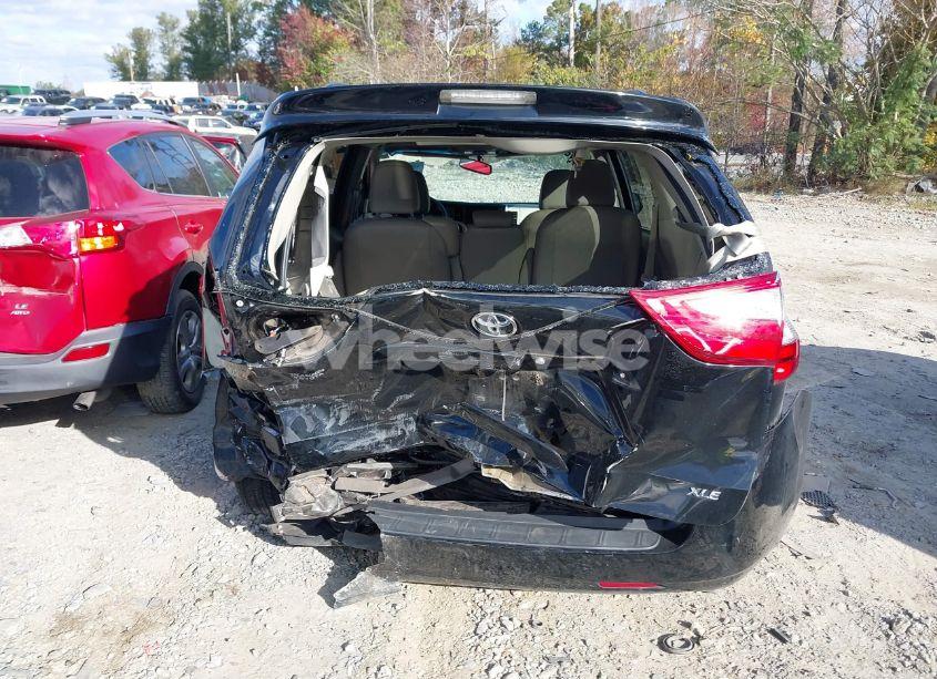 Photo 16 of 2015 Toyota Sienna XLE 8 PASSENGER (VIN 5TDYK3DC9FS581944)