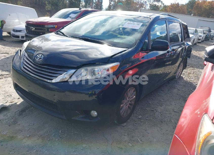 Photo 2 of 2015 Toyota Sienna XLE 8 PASSENGER (VIN 5TDYK3DC9FS581944)