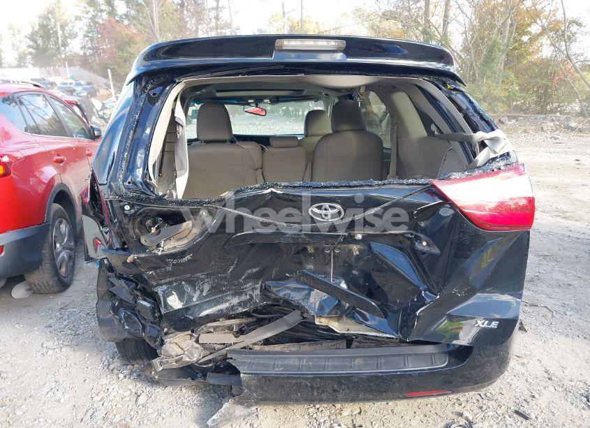 Photo 6 of 2015 Toyota Sienna XLE 8 PASSENGER (VIN 5TDYK3DC9FS581944)