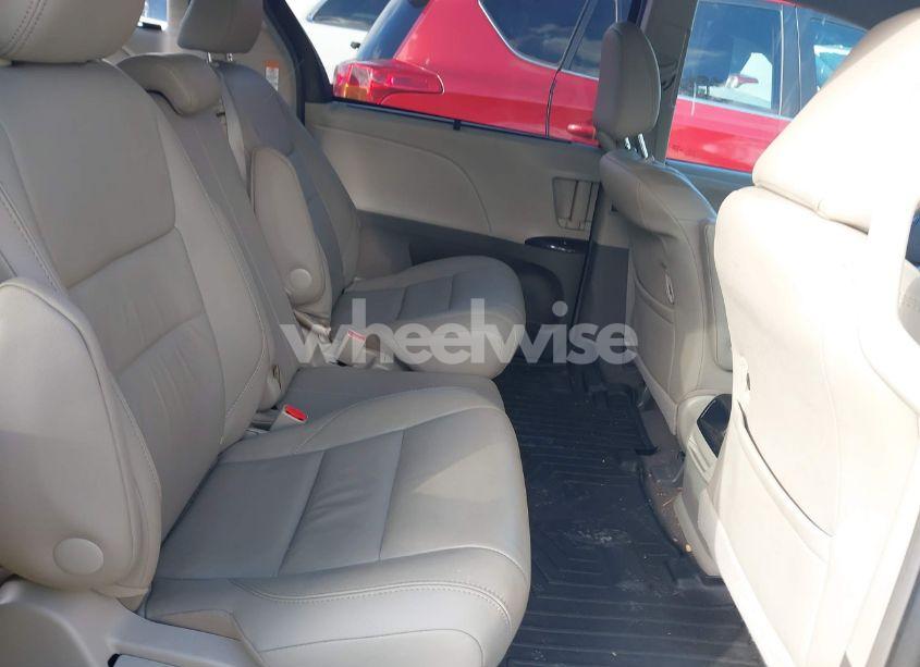 Photo 8 of 2015 Toyota Sienna XLE 8 PASSENGER (VIN 5TDYK3DC9FS581944)