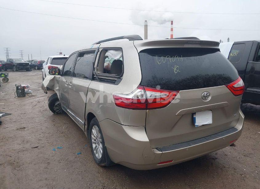 Photo 3 of 2015 Toyota Sienna XLE/LIMITED (VIN 5TDYK3DC9FS609094)