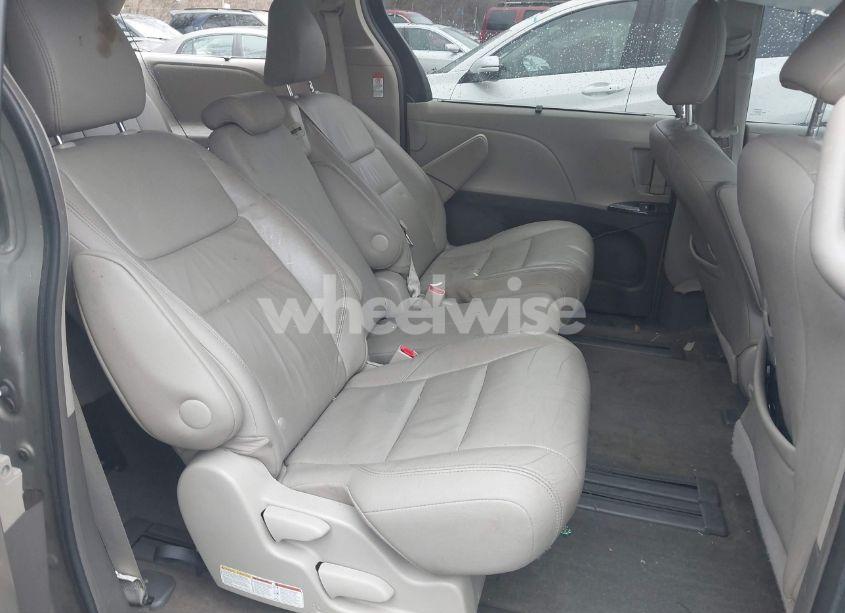 Photo 8 of 2015 Toyota Sienna XLE/LIMITED (VIN 5TDYK3DC9FS609094)