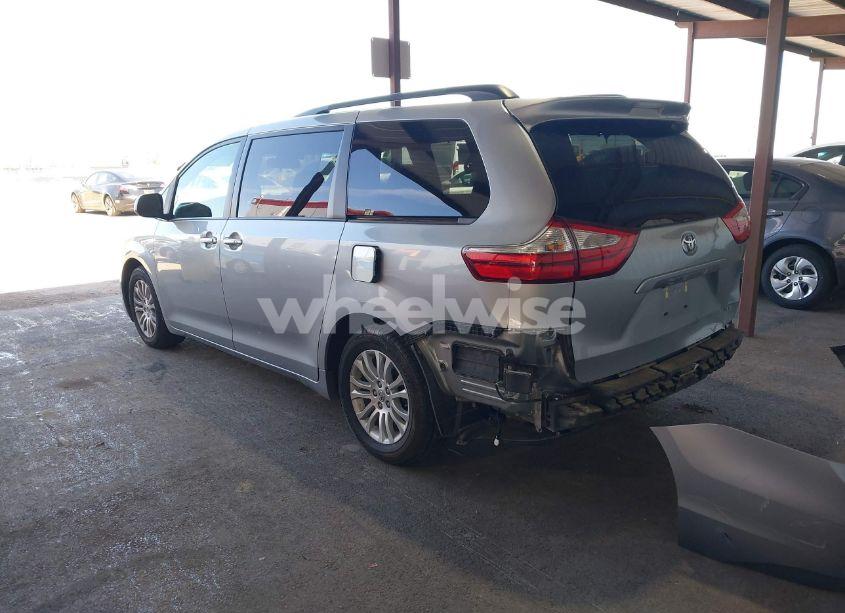 Photo 3 of 2015 Toyota Sienna XLE 8 PASSENGER (VIN 5TDYK3DC9FS611086)