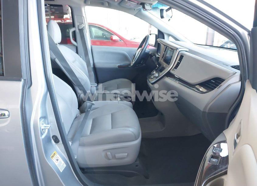 Photo 5 of 2015 Toyota Sienna XLE 8 PASSENGER (VIN 5TDYK3DC9FS611086)