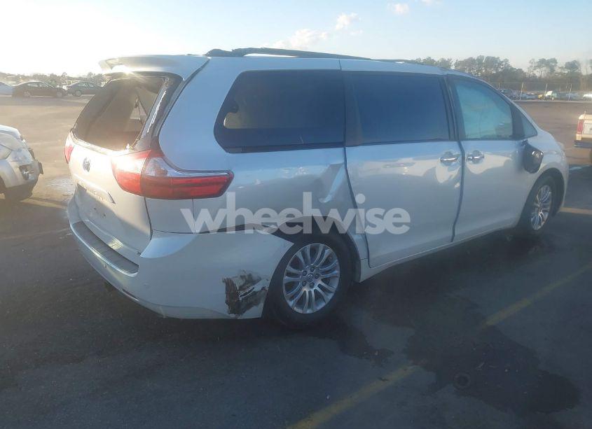 Photo 4 of 2015 Toyota Sienna XLE/LIMITED (VIN 5TDYK3DC9FS633525)
