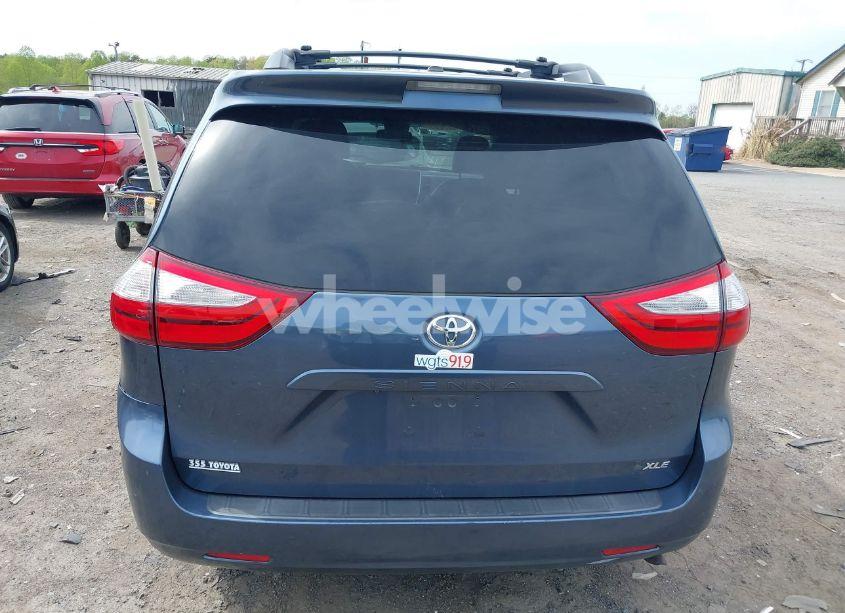 Photo 17 of 2015 Toyota Sienna XLE 8 PASSENGER (VIN 5TDYK3DC9FS653421)