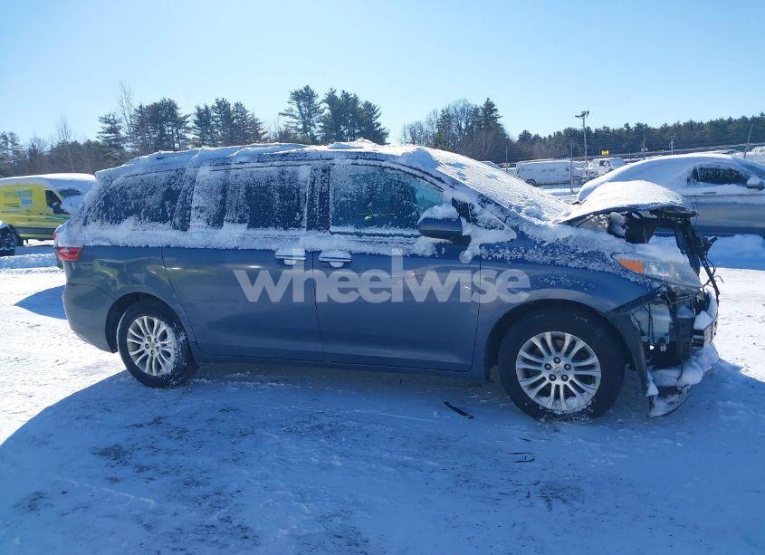 Photo 14 of 2015 Toyota Sienna XLE 8 PASSENGER (VIN 5TDYK3DC9FS665617)