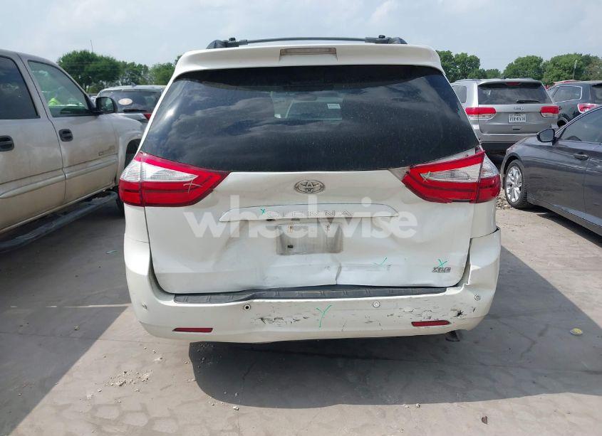 Photo 16 of 2015 Toyota Sienna XLE 8 PASSENGER (VIN 5TDYK3DC9FS686953)