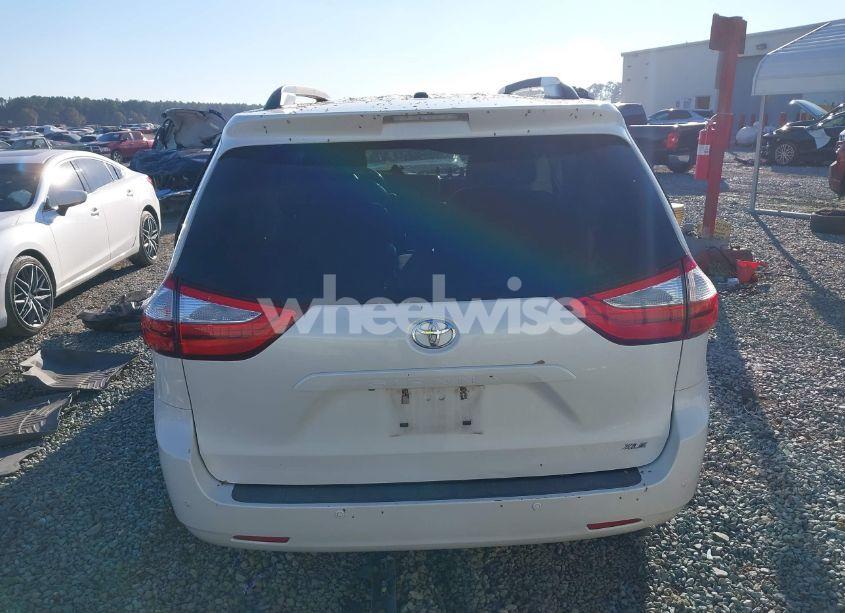 Photo 17 of 2016 Toyota Sienna XLE PREMIUM 8 PASSENGER (VIN 5TDYK3DC9GS754220)