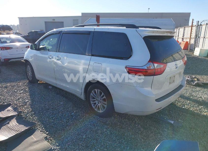 Photo 3 of 2016 Toyota Sienna XLE PREMIUM 8 PASSENGER (VIN 5TDYK3DC9GS754220)