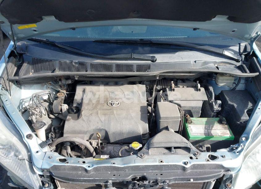 Photo 10 of 2016 Toyota Sienna XLE PREMIUM 8 PASSENGER (VIN 5TDYK3DC9GS758610)