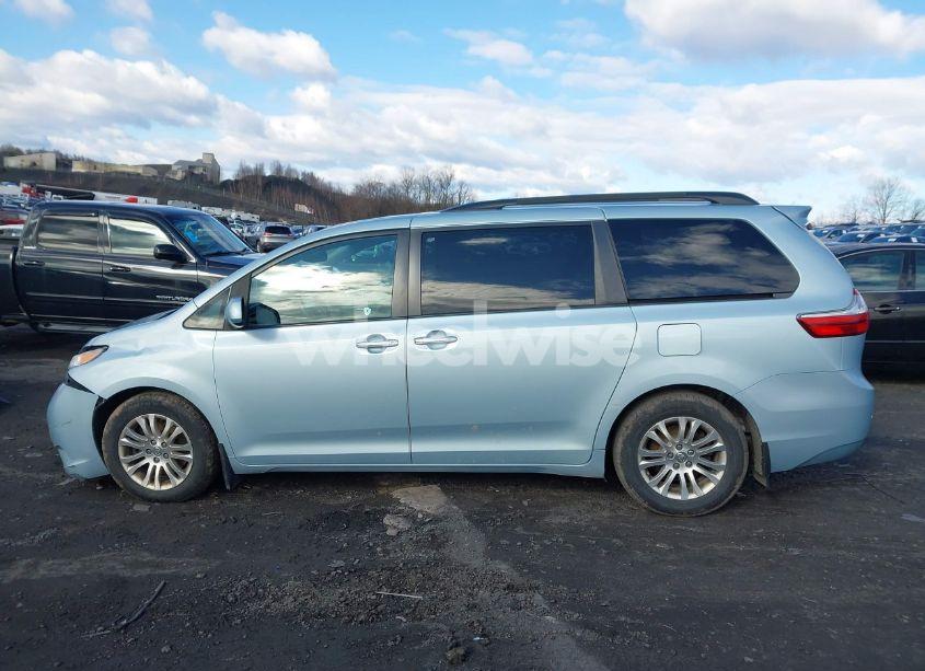 Photo 14 of 2016 Toyota Sienna XLE PREMIUM 8 PASSENGER (VIN 5TDYK3DC9GS758610)