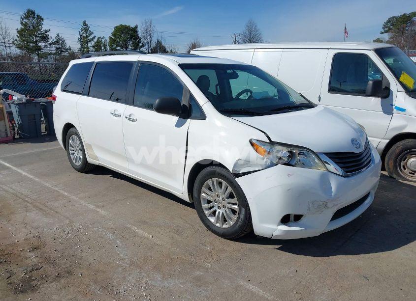 2011 Toyota Sienna XLE/LIMITED (VIN 5TDYK3DCXBS043733) main photo