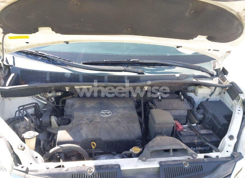 Photo 10 of 2011 Toyota Sienna XLE/LIMITED (VIN 5TDYK3DCXBS043733)