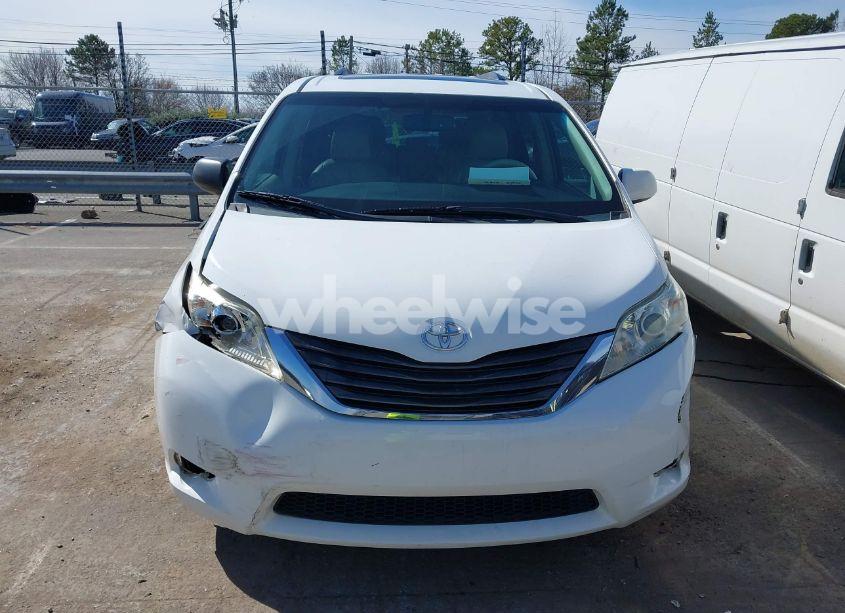 Photo 12 of 2011 Toyota Sienna XLE/LIMITED (VIN 5TDYK3DCXBS043733)