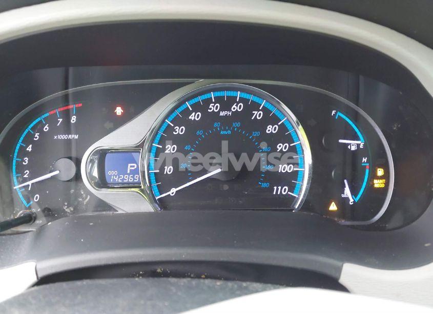 Photo 7 of 2011 Toyota Sienna XLE V6 (VIN 5TDYK3DCXBS082578)