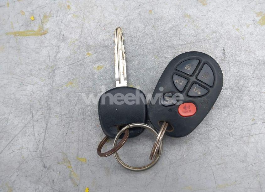 Photo 11 of 2012 Toyota Sienna XLE V6 8 PASSENGER (VIN 5TDYK3DCXCS206978)