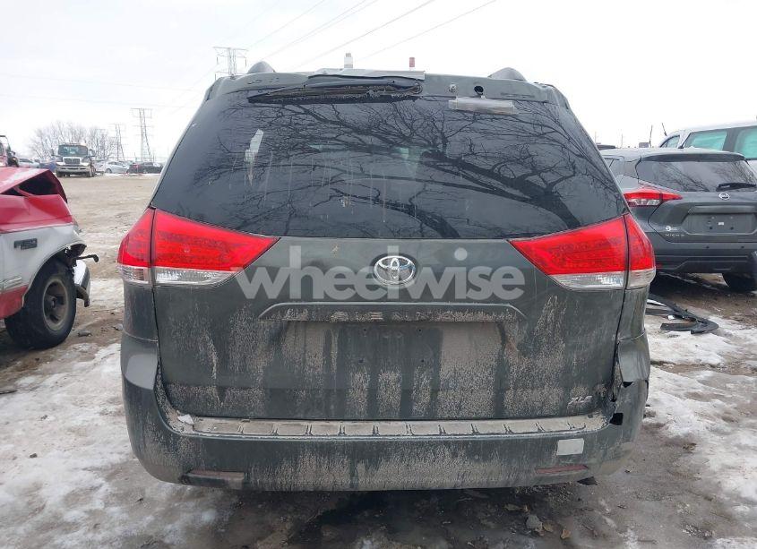 Photo 17 of 2012 Toyota Sienna XLE V6 8 PASSENGER (VIN 5TDYK3DCXCS206978)