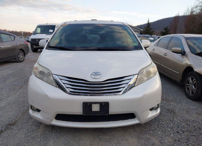 Photo 12 of 2012 Toyota Sienna XLE/LIMITED (VIN 5TDYK3DCXCS217124)