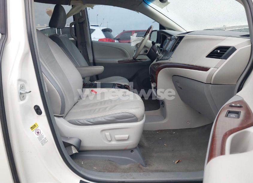 Photo 5 of 2012 Toyota Sienna XLE/LIMITED (VIN 5TDYK3DCXCS229015)