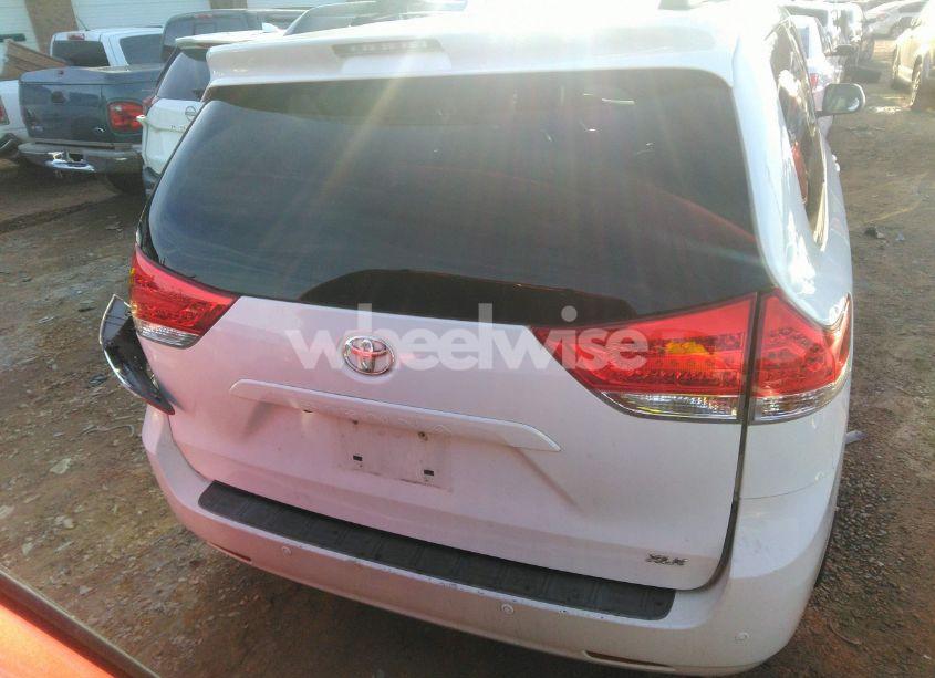 Photo 17 of 2012 Toyota Sienna XLE/LIMITED (VIN 5TDYK3DCXCS242122)