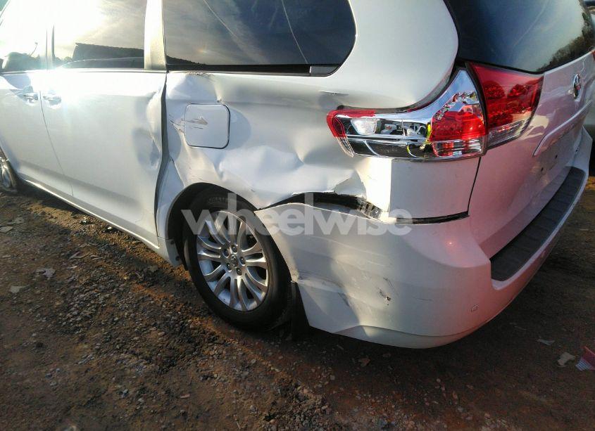 Photo 6 of 2012 Toyota Sienna XLE/LIMITED (VIN 5TDYK3DCXCS242122)