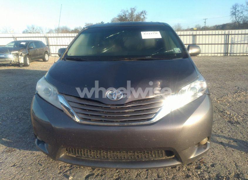 Photo 12 of 2012 Toyota Sienna XLE V6 8 PASSENGER (VIN 5TDYK3DCXCS249622)