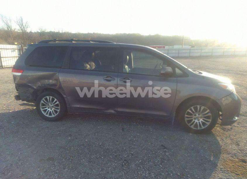 Photo 13 of 2012 Toyota Sienna XLE V6 8 PASSENGER (VIN 5TDYK3DCXCS249622)