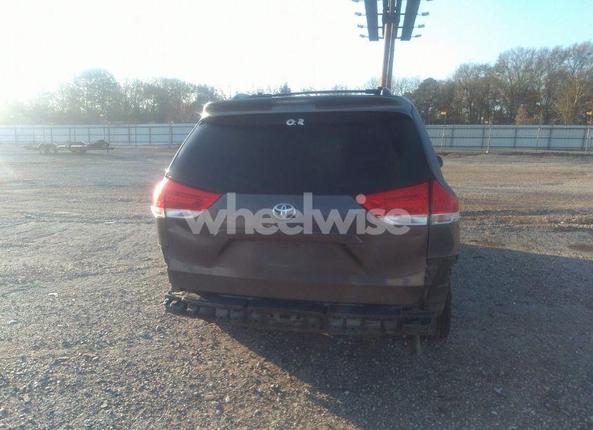 Photo 16 of 2012 Toyota Sienna XLE V6 8 PASSENGER (VIN 5TDYK3DCXCS249622)