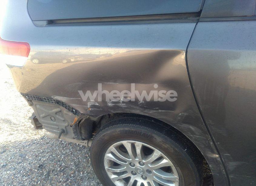 Photo 18 of 2012 Toyota Sienna XLE V6 8 PASSENGER (VIN 5TDYK3DCXCS249622)