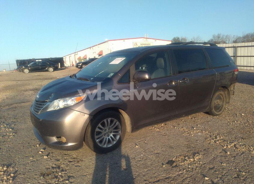 Photo 2 of 2012 Toyota Sienna XLE V6 8 PASSENGER (VIN 5TDYK3DCXCS249622)