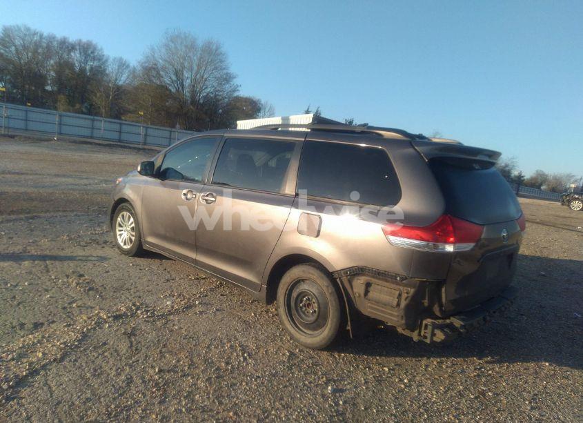 Photo 3 of 2012 Toyota Sienna XLE V6 8 PASSENGER (VIN 5TDYK3DCXCS249622)
