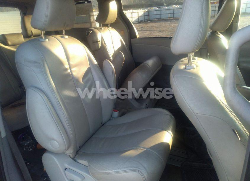 Photo 8 of 2012 Toyota Sienna XLE V6 8 PASSENGER (VIN 5TDYK3DCXCS249622)
