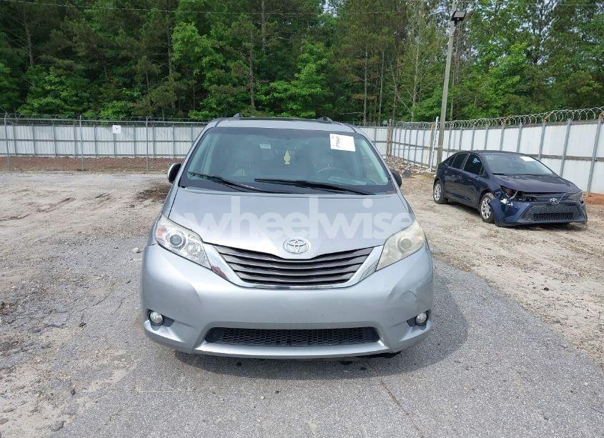 Photo 12 of 2012 Toyota Sienna XLE V6 8 PASSENGER (VIN 5TDYK3DCXCS260040)