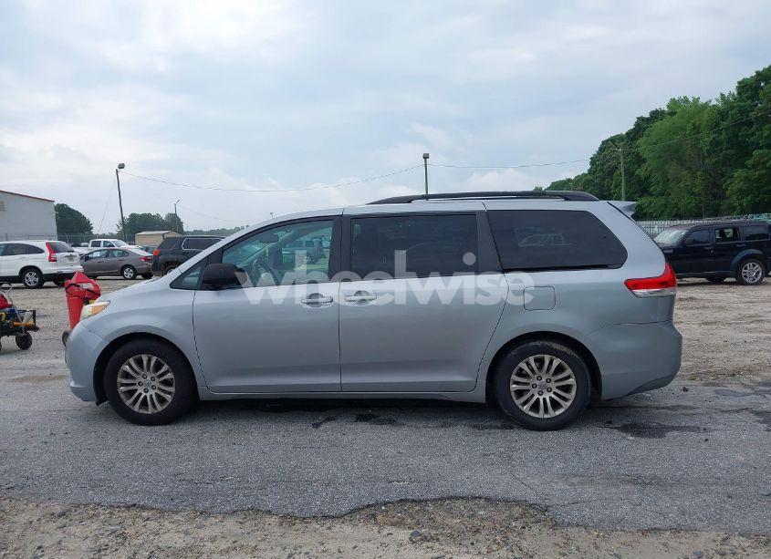 Photo 14 of 2012 Toyota Sienna XLE V6 8 PASSENGER (VIN 5TDYK3DCXCS260040)
