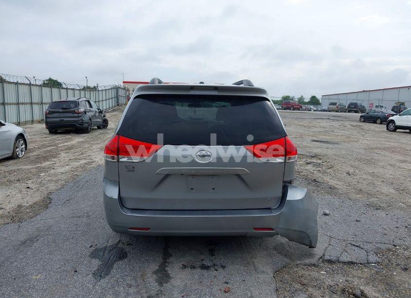 Photo 16 of 2012 Toyota Sienna XLE V6 8 PASSENGER (VIN 5TDYK3DCXCS260040)