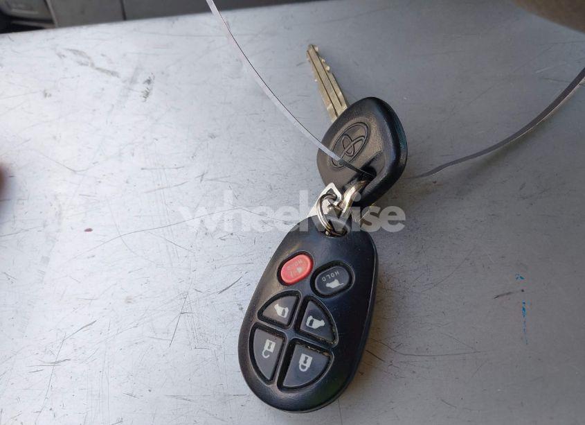 Photo 11 of 2012 Toyota Sienna XLE V6 8 PASSENGER (VIN 5TDYK3DCXCS278442)