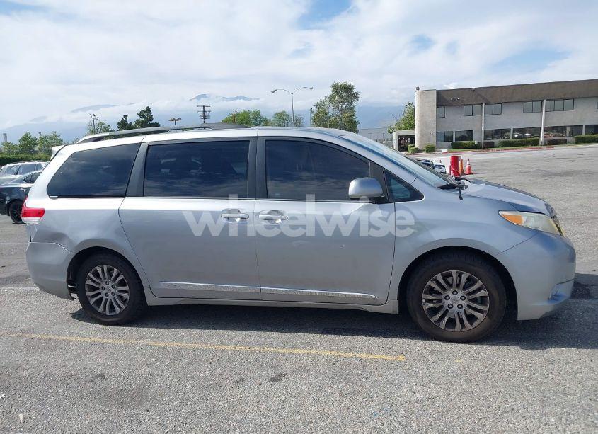 Photo 13 of 2012 Toyota Sienna XLE V6 8 PASSENGER (VIN 5TDYK3DCXCS278442)