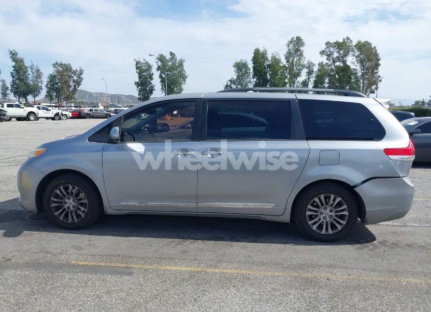 Photo 14 of 2012 Toyota Sienna XLE V6 8 PASSENGER (VIN 5TDYK3DCXCS278442)