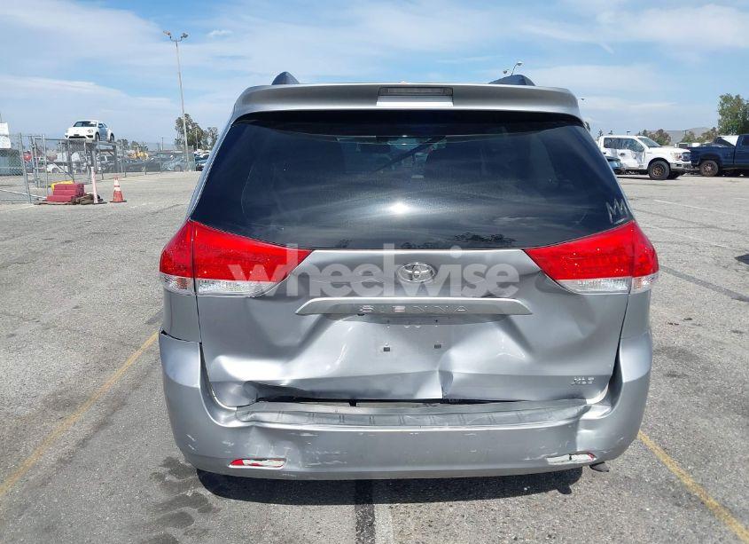 Photo 16 of 2012 Toyota Sienna XLE V6 8 PASSENGER (VIN 5TDYK3DCXCS278442)