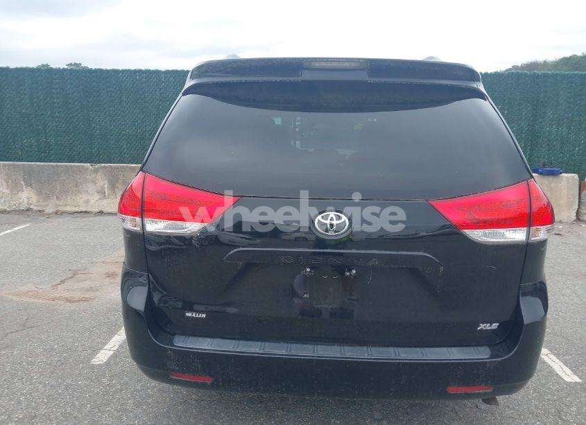 Photo 16 of 2013 Toyota Sienna XLE V6 8 PASSENGER (VIN 5TDYK3DCXDS302949)