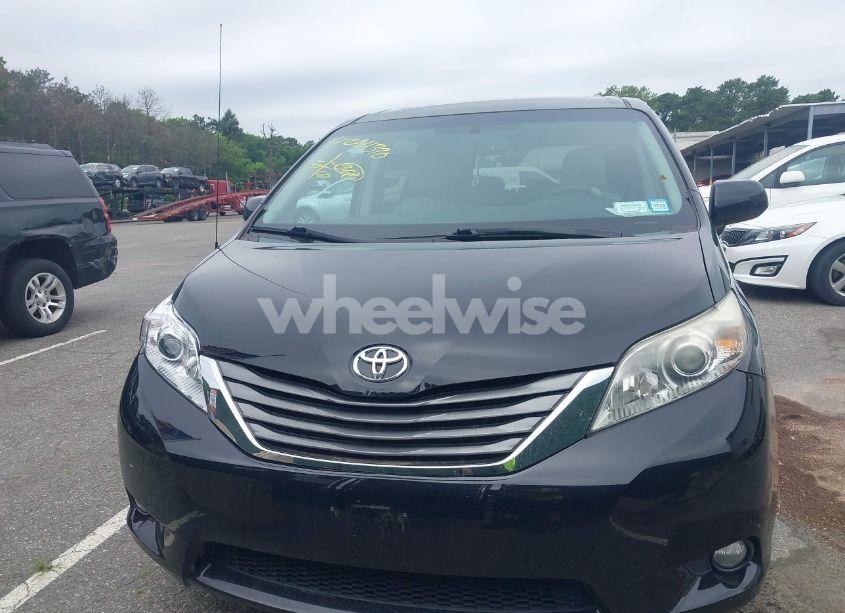 Photo 6 of 2013 Toyota Sienna XLE V6 8 PASSENGER (VIN 5TDYK3DCXDS302949)