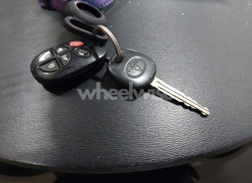 Photo 11 of 2013 Toyota Sienna XLE V6 8 PASSENGER (VIN 5TDYK3DCXDS313143)