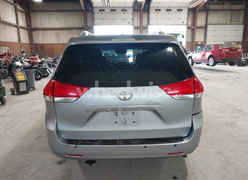 Photo 16 of 2013 Toyota Sienna XLE V6 8 PASSENGER (VIN 5TDYK3DCXDS313143)