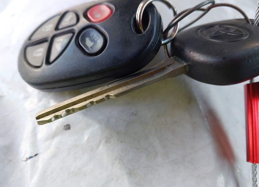 Photo 11 of 2013 Toyota Sienna XLE V6 8 PASSENGER (VIN 5TDYK3DCXDS346787)