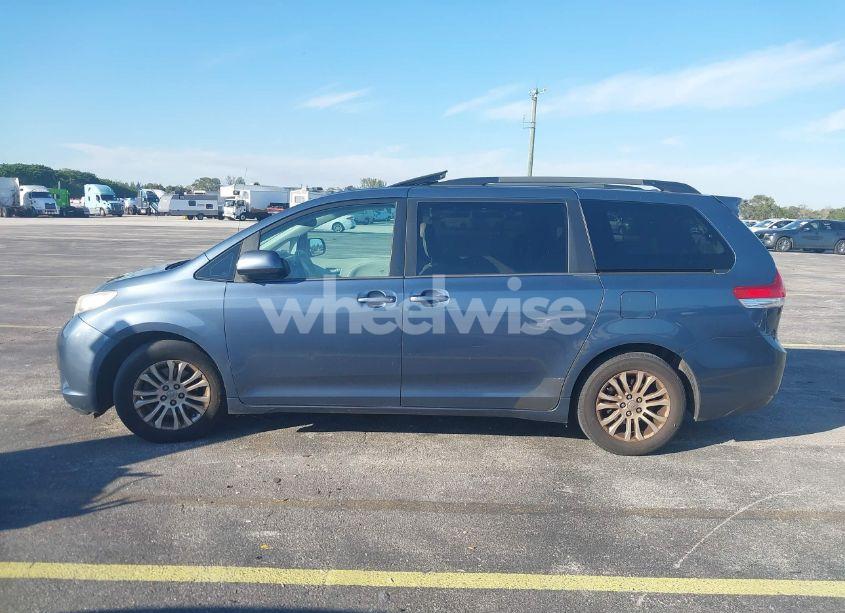 Photo 14 of 2013 Toyota Sienna XLE V6 8 PASSENGER (VIN 5TDYK3DCXDS350533)