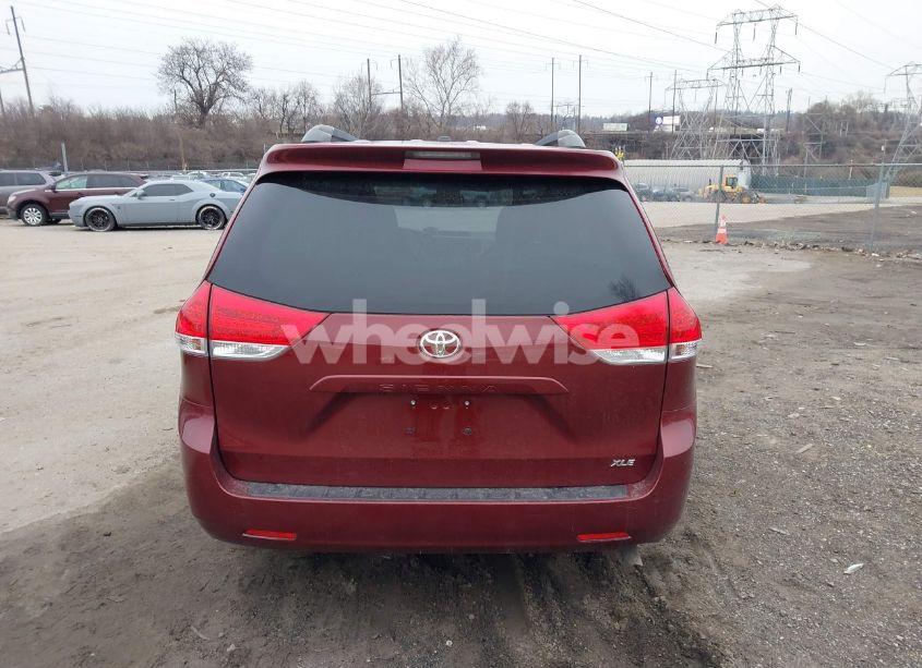 Photo 16 of 2013 Toyota Sienna XLE V6 8 PASSENGER (VIN 5TDYK3DCXDS392491)