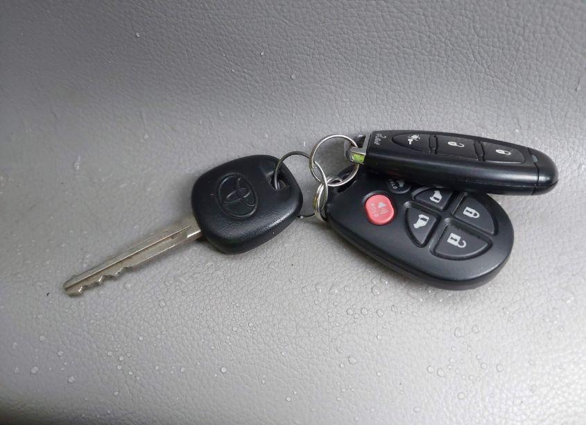 Photo 11 of 2014 Toyota Sienna XLE V6 8 PASSENGER (VIN 5TDYK3DCXES421196)